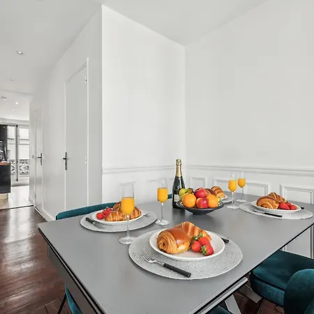 Champs Elysees - 3br - Cityapartmentstay Paris