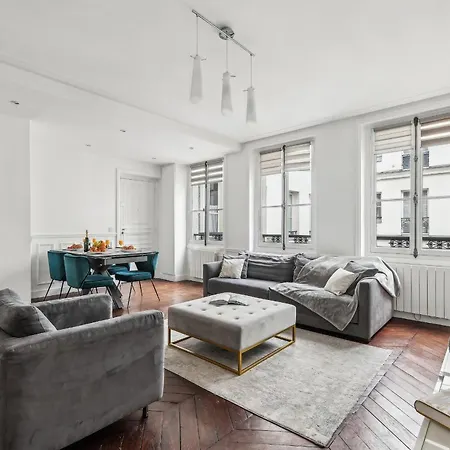 Lägenhet Champs Elysees - 3br - Cityapartmentstay *